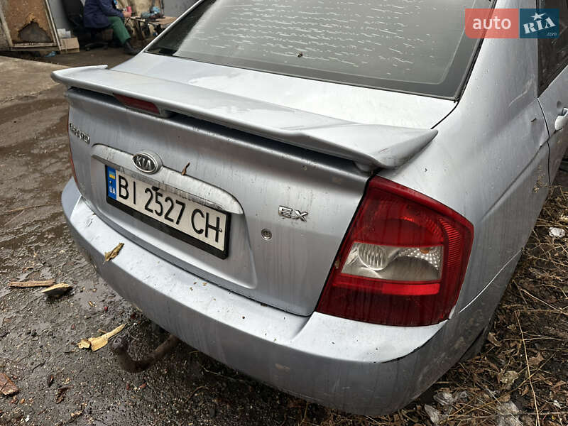Седан Kia Cerato 2006 в Киеве