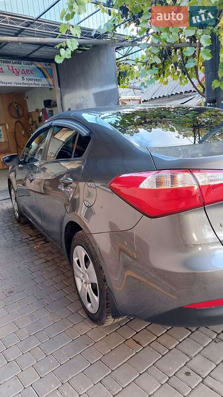 Седан Kia Cerato 2012 в Первомайске