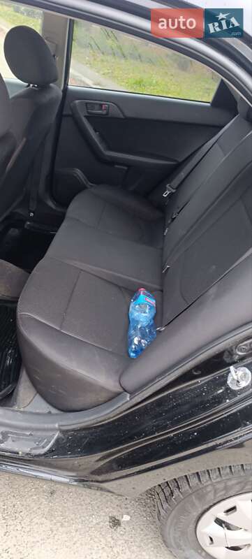 Седан Kia Cerato 2009 в Киеве