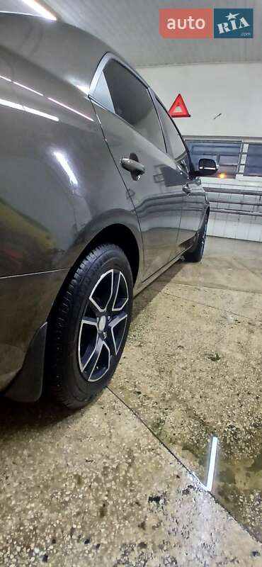 Седан Kia Cerato 2009 в Запорожье фото 5 Седан Kia Cerato 2009 в Запорожье