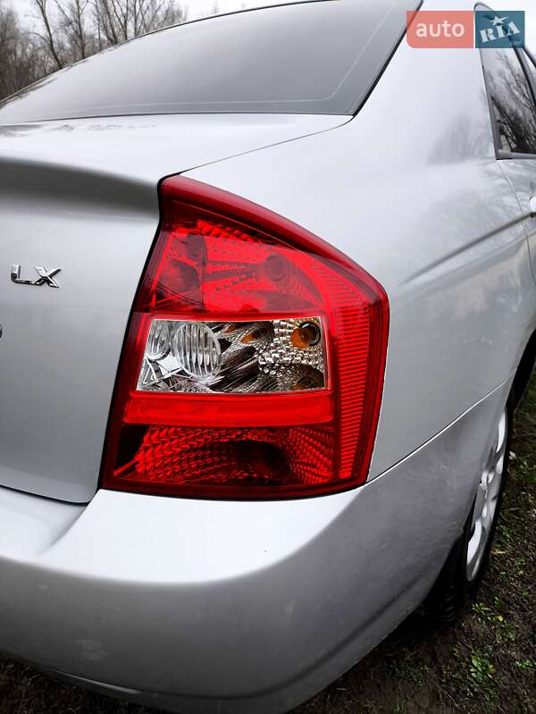 Седан Kia Cerato 2006 в Кобеляках