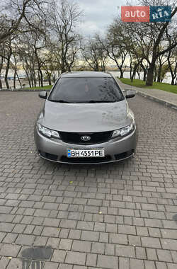 Седан Kia Cerato 2009 в Ізмаїлі