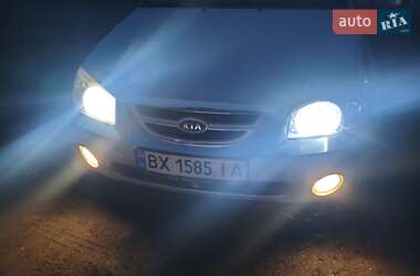 Седан Kia Cerato 2006 в Хмельницком