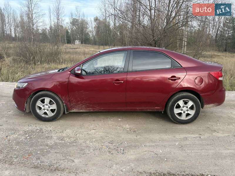 Седан Kia Cerato 2010 в Киеве