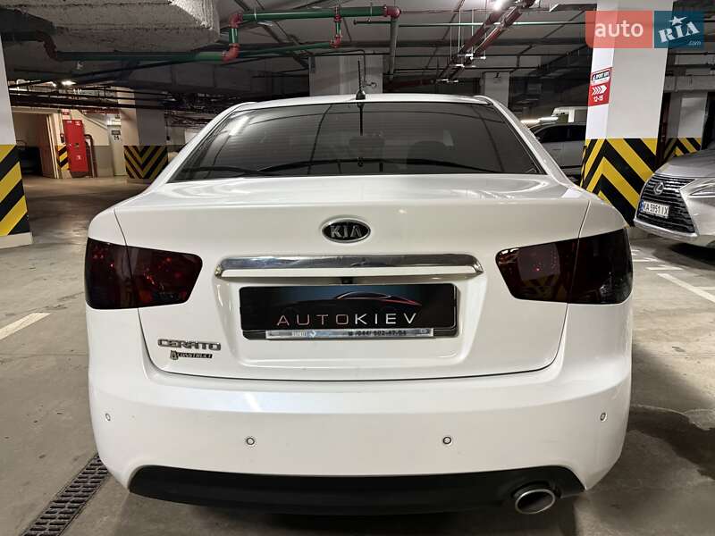 Седан Kia Cerato 2011 в Києві