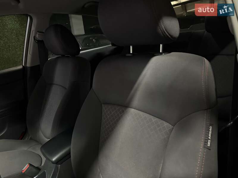 Седан Kia Cerato 2011 в Києві