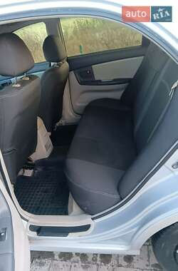 Седан Kia Cerato 2005 в Ужгороде