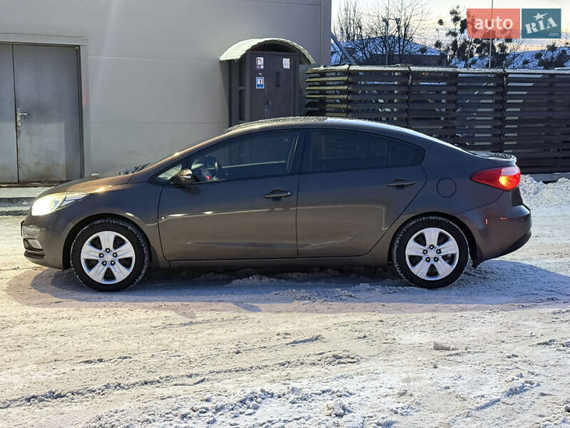 Седан Kia Cerato 2014 в Києві