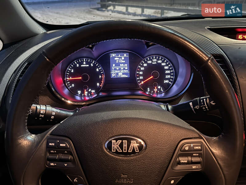 Седан Kia Cerato 2014 в Києві