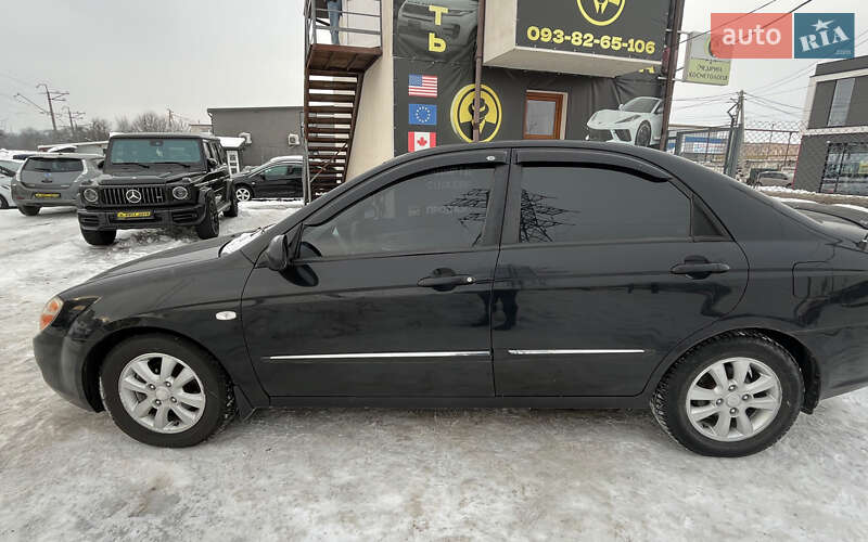 Седан Kia Cerato 2007 в Стрые