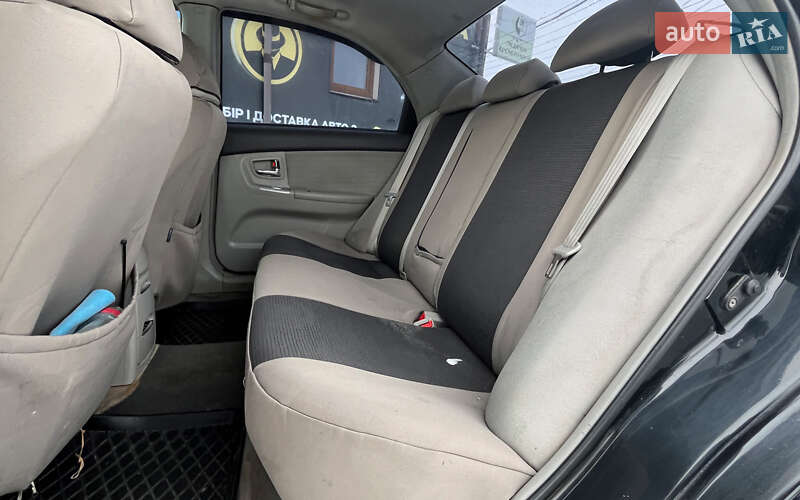 Седан Kia Cerato 2007 в Стрые