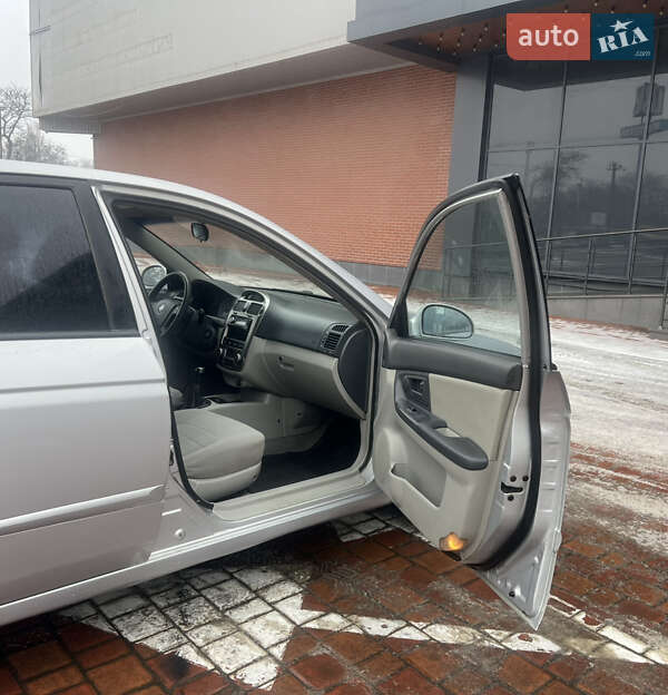 Седан Kia Cerato 2006 в Одессе фото 37 Седан Kia Cerato 2006 в Одессе
