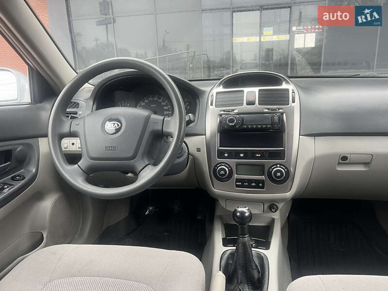 Седан Kia Cerato 2006 в Одессе фото 58 Седан Kia Cerato 2006 в Одессе