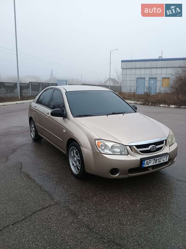 Седан Kia Cerato 2006 в Запорожье