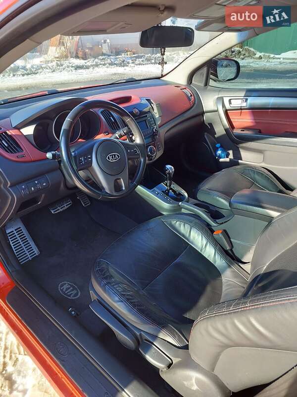 Купе Kia Cerato 2010 в Києві фото 10 Купе Kia Cerato 2010 в Києві