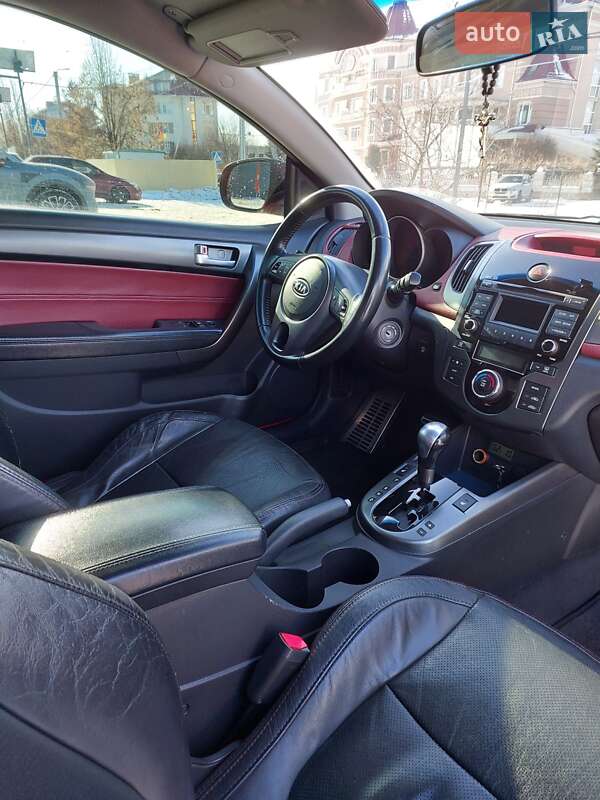 Купе Kia Cerato 2010 в Києві фото 11 Купе Kia Cerato 2010 в Києві