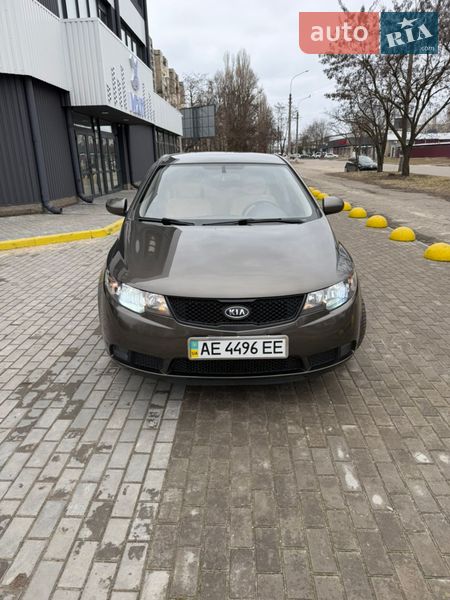 Седан Kia Cerato 2009 в Каменском фото 2 Седан Kia Cerato 2009 в Каменском