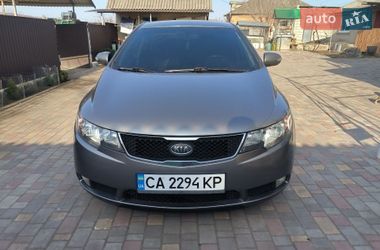 Седан Kia Cerato 2009 в Умані