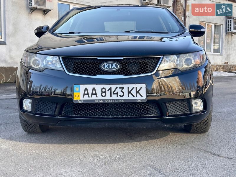 Седан Kia Cerato 2009 в Киеве