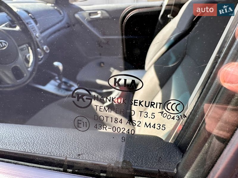 Седан Kia Cerato 2009 в Киеве