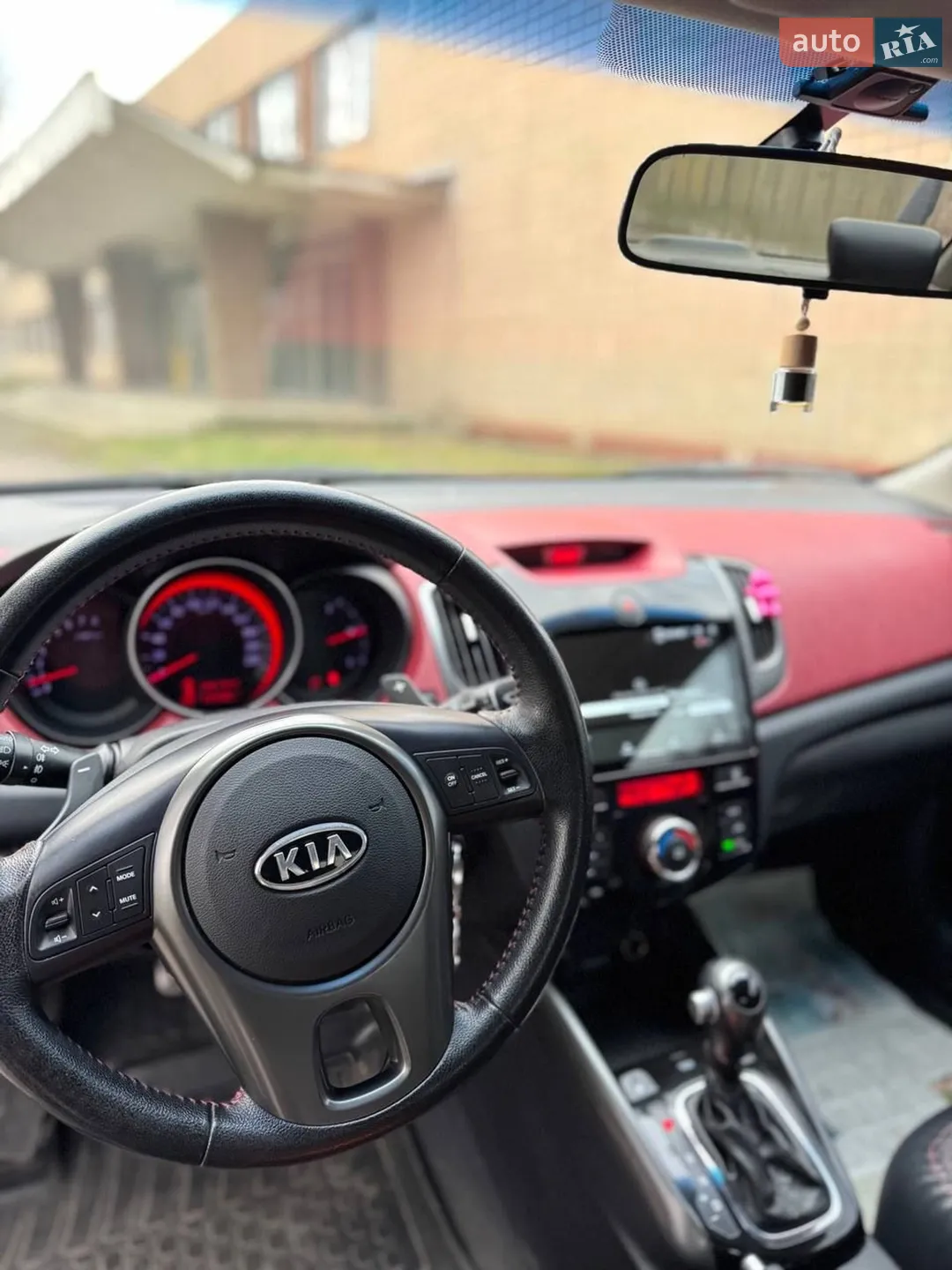 2011 Kia Cerato - мініатюра 29
