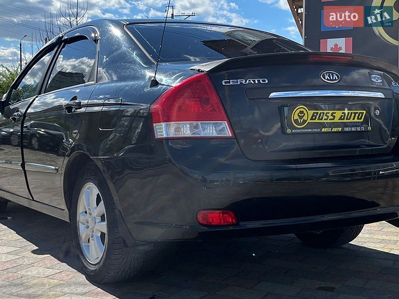 Седан Kia Cerato 2007 в Стрию