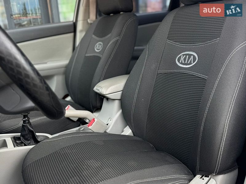 Седан Kia Cerato 2008 в Киеве