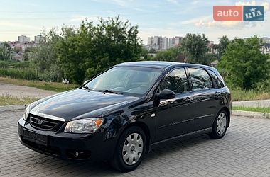 Хетчбек Kia Cerato 2006 в Дніпрі
