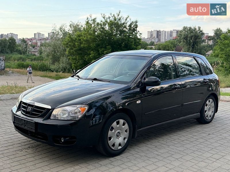 2006 KIA Cerato, VIN KNEFE244255131832:plate — фото 1 (autoria)