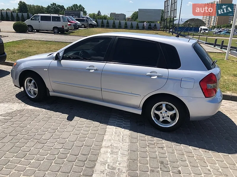 Kia Cerato 2006
