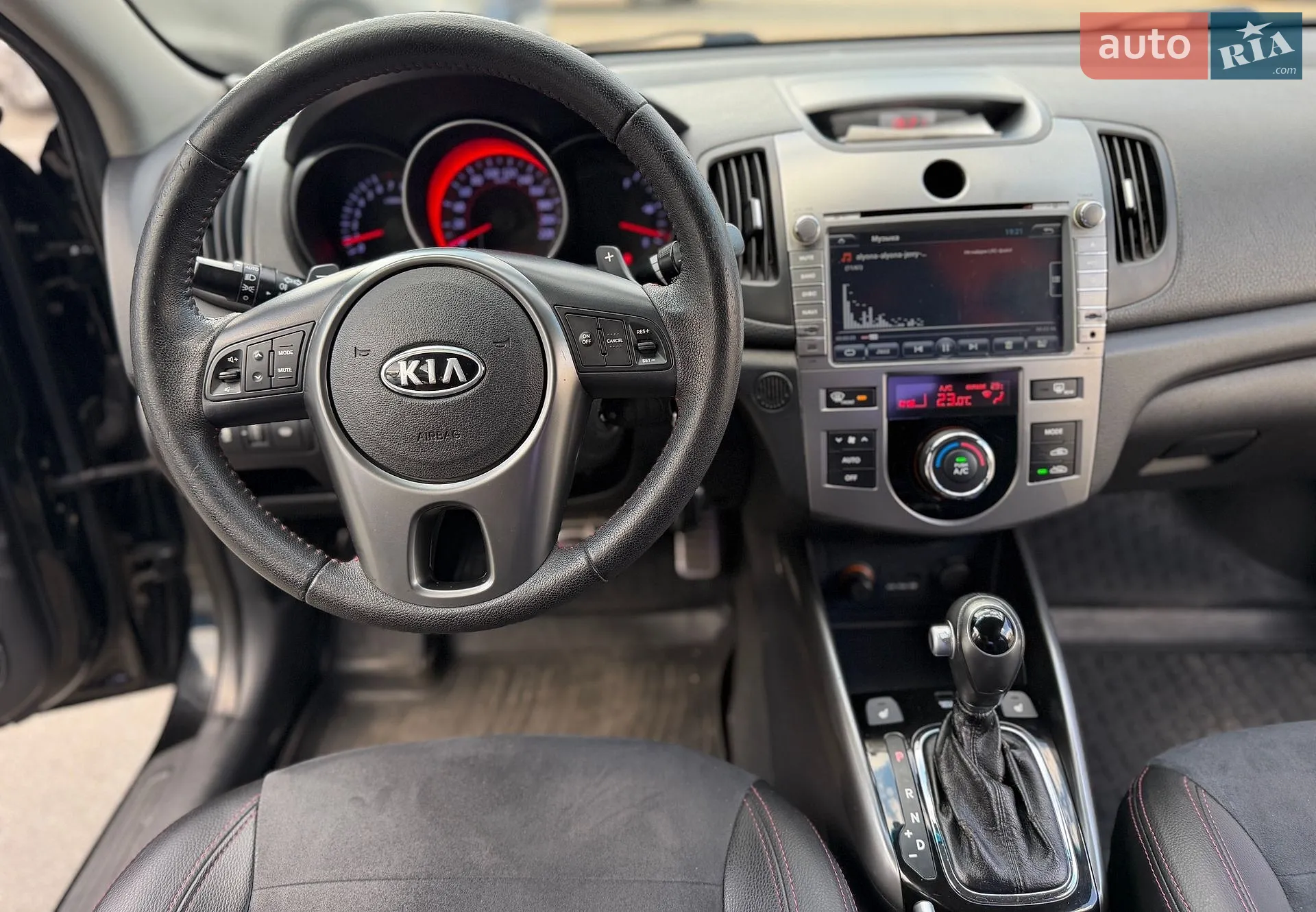 2011 Kia Cerato - мініатюра 27