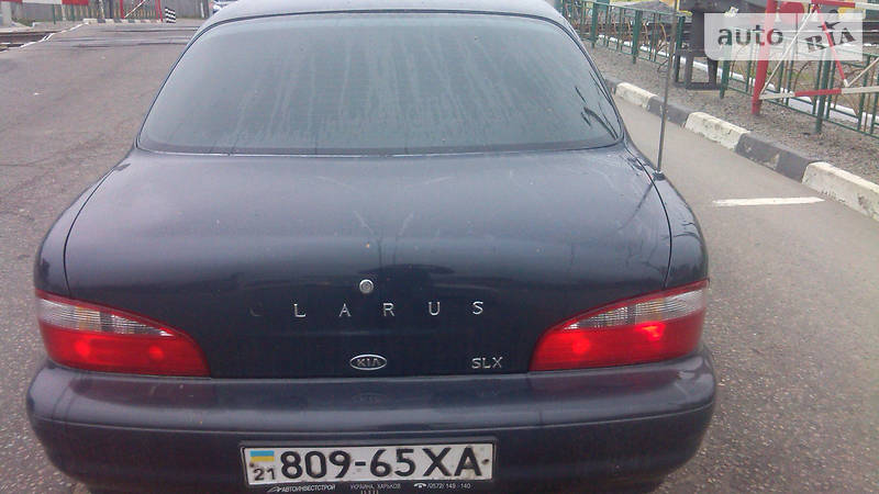 Седан Kia Clarus 1998 в Харькове
