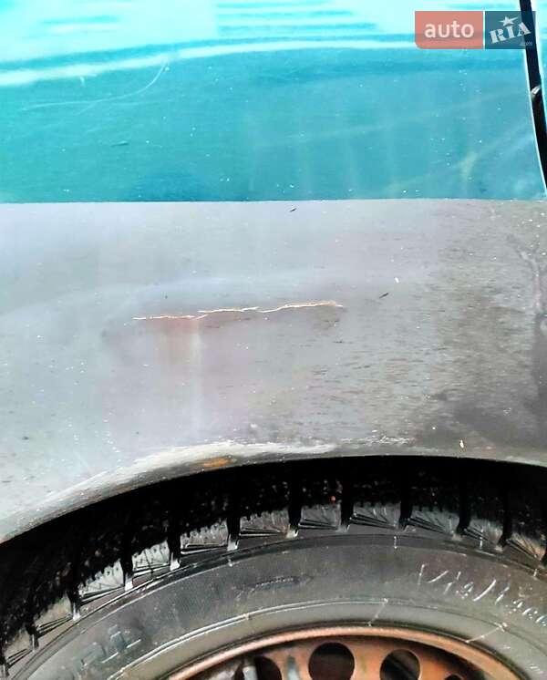 Седан Kia Clarus 1999 в Чернігові