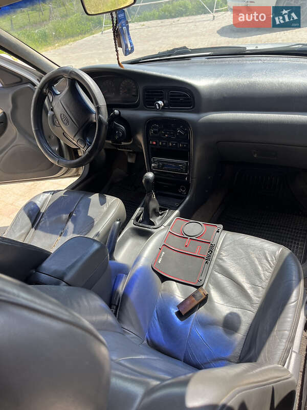 Седан Kia Clarus 2000 в Болграде