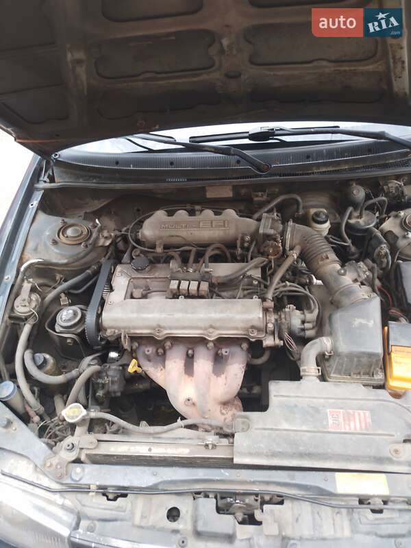 Седан Kia Clarus 1998 в Запорожье