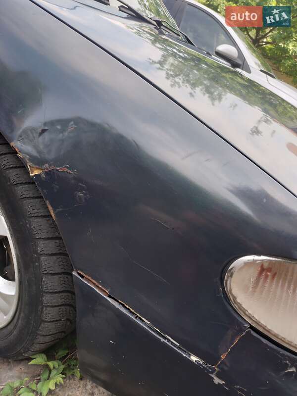 Седан Kia Clarus 1998 в Запорожье