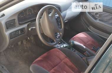 Седан Kia Clarus 1998 в Днепре