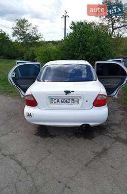 Седан Kia Clarus 1998 в Тальном фото 2 Седан Kia Clarus 1998 в Тальном