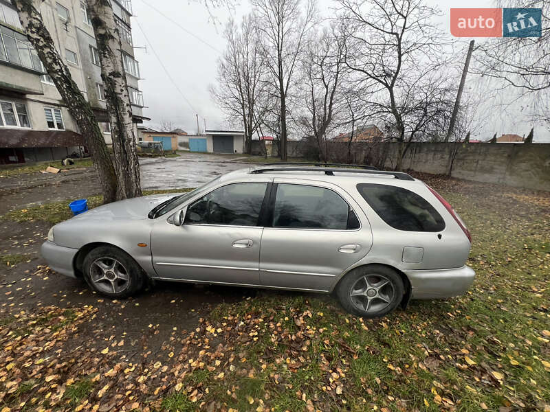 Универсал Kia Clarus 1998 в Городке
