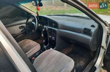 Седан Kia Clarus 1998 в Теребовле