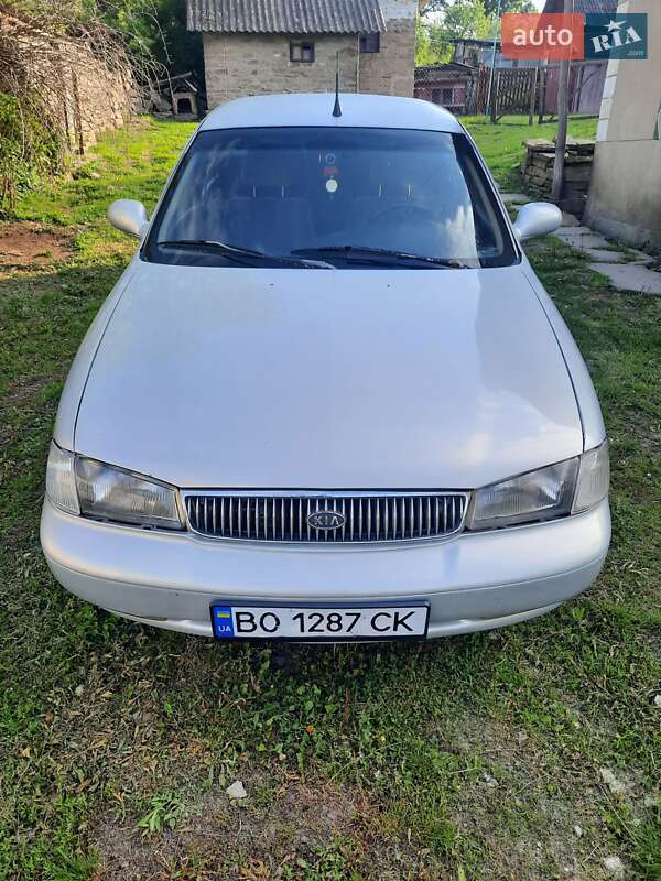 Седан Kia Clarus 1998 в Теребовлі