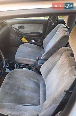 Седан Kia Clarus 1998 в Теребовле