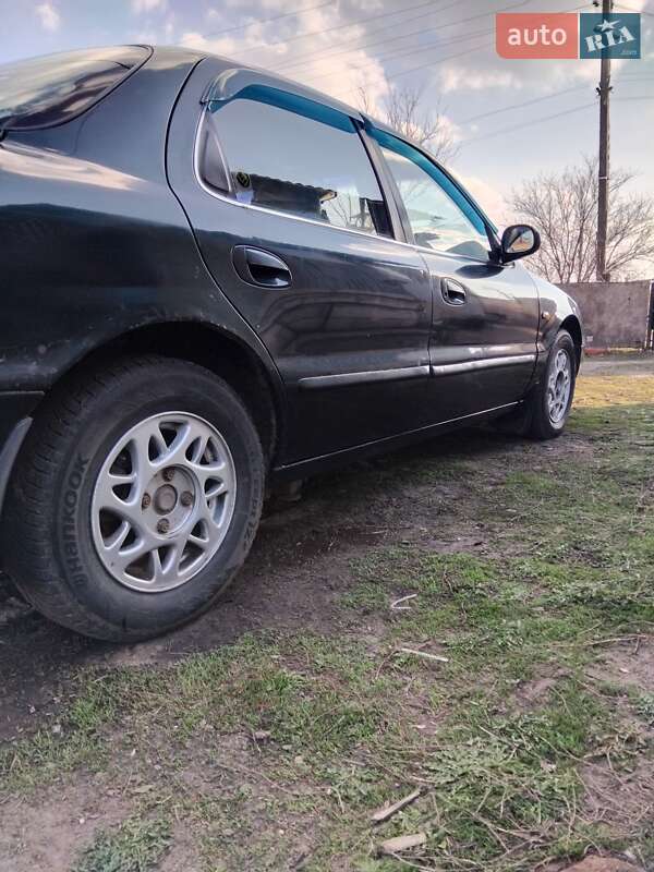 Седан Kia Clarus 1997 в Харкові
