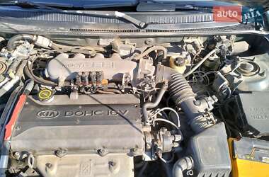Седан Kia Clarus 1998 в 