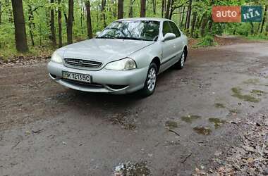 Седан Kia Clarus 1998 в Шепетовке