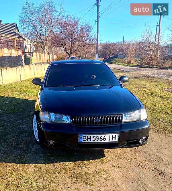 Седан Kia Clarus 1997 в Черноморске