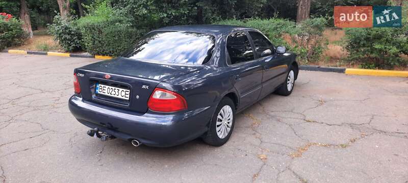 Седан Kia Clarus 1999 в Николаеве
