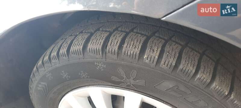 Седан Kia Clarus 1999 в Николаеве