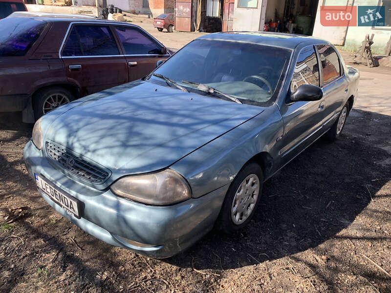 Седан Kia Clarus 1998 в Чернигове