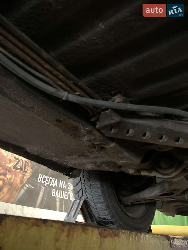 Седан Kia Clarus 1998 в Чернигове